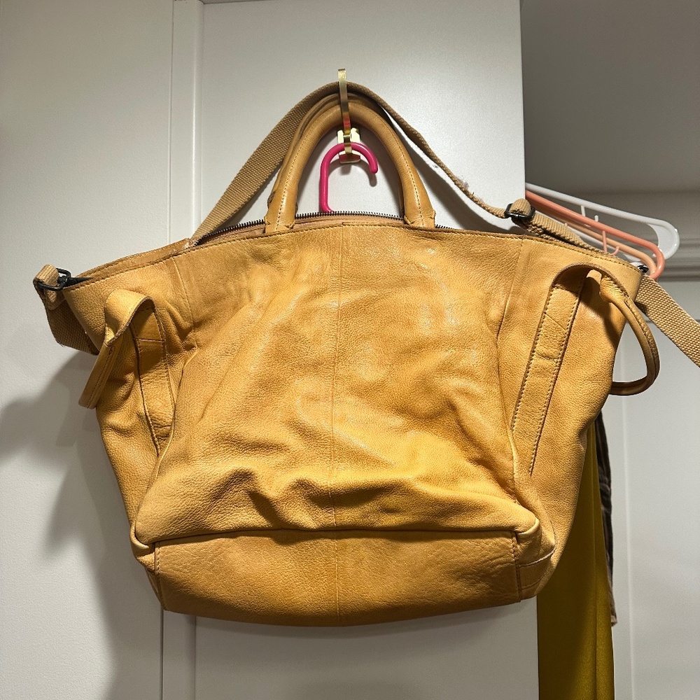 Casual satchel